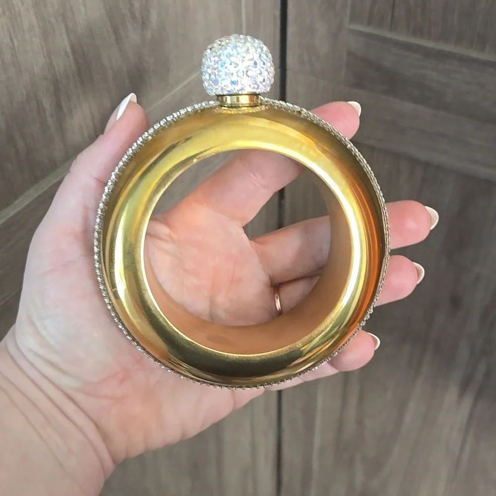 N/A elegant gold